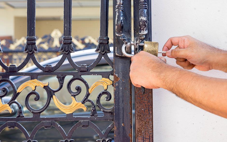 ouverture de porte claquée serrurier Vanves